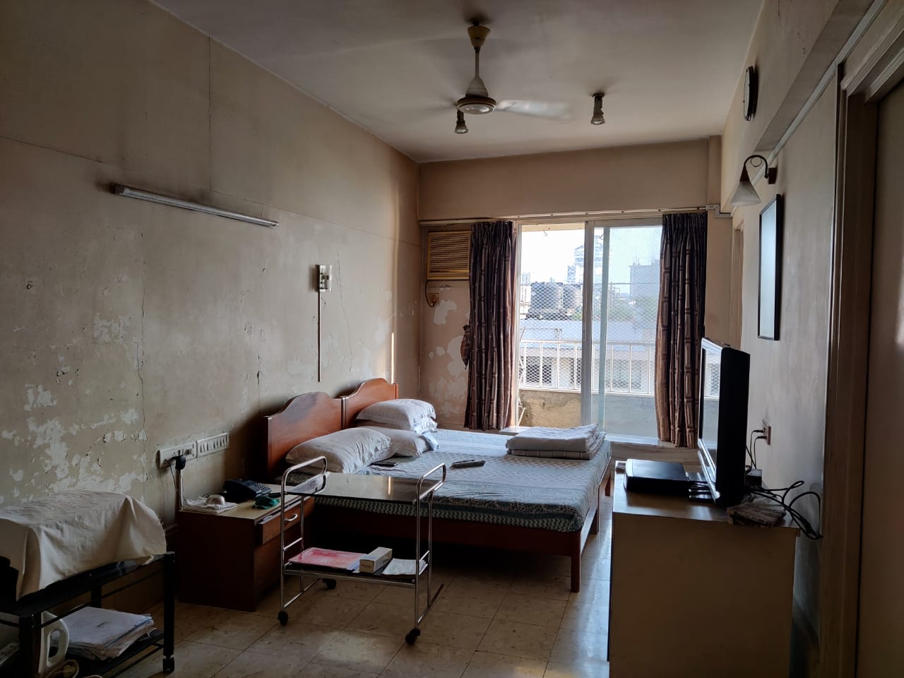 2 Bhk for Sale in Marine Drive @ 7.50 Cr