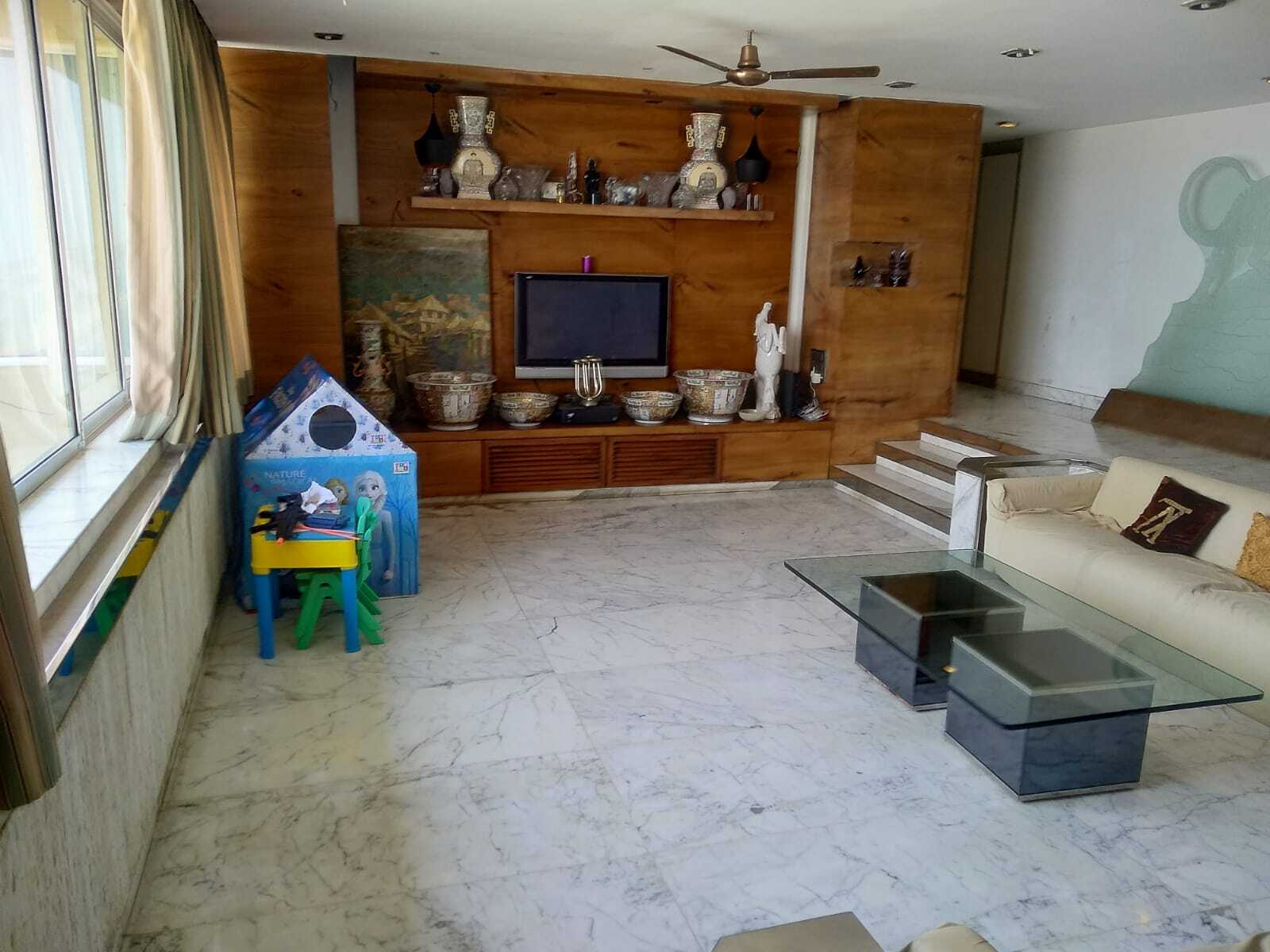 3BHK For Rent In a A Grade Building at Worli Seaface @4.50 Lac
